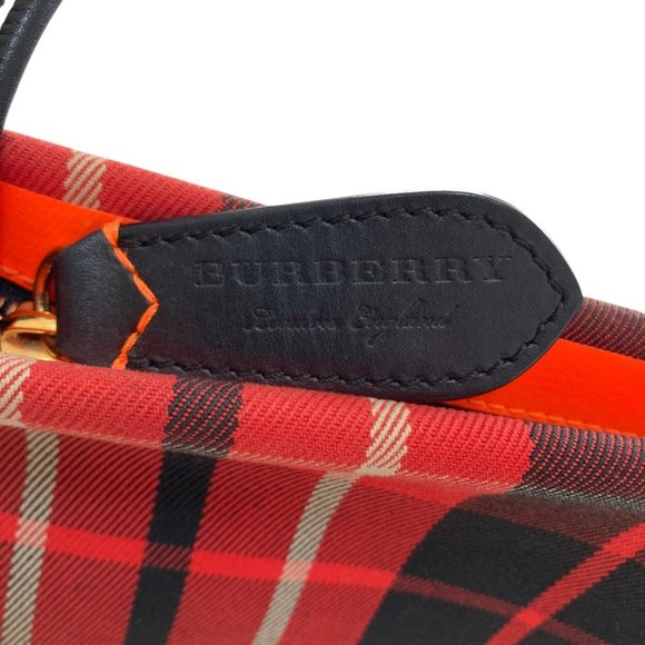 BURBERRY Red Pouch - Picture 10 of 16